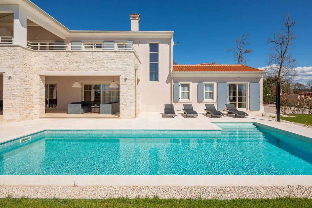 Villa Harmony By Ilc Brtonigla Bagian luar foto