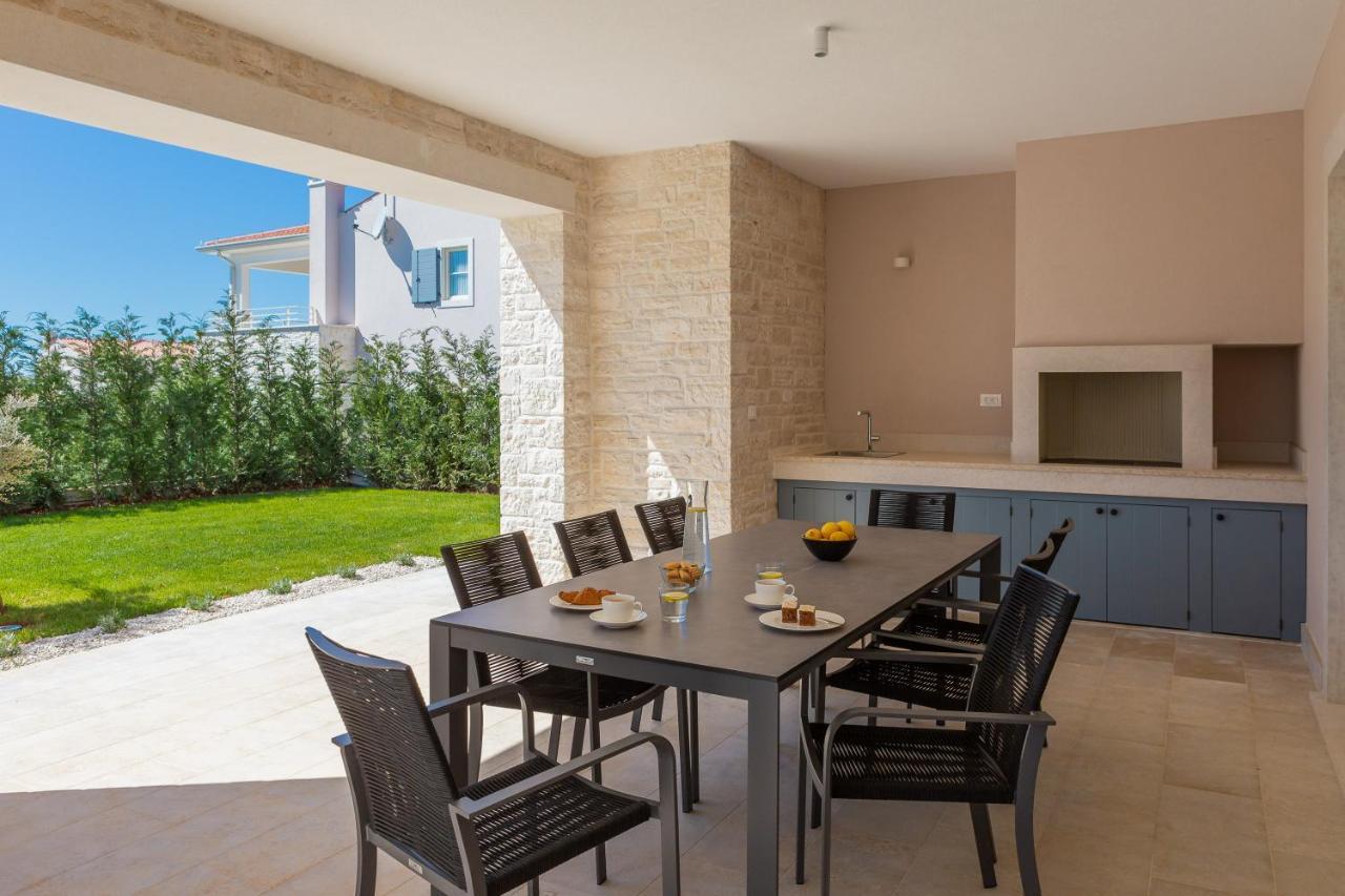 Villa Harmony By Ilc Brtonigla Bagian luar foto