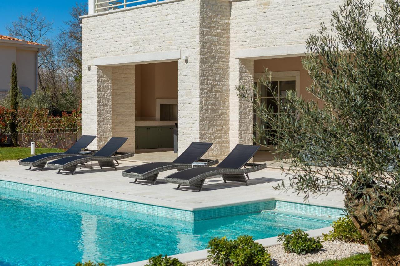 Villa Harmony By Ilc Brtonigla Bagian luar foto