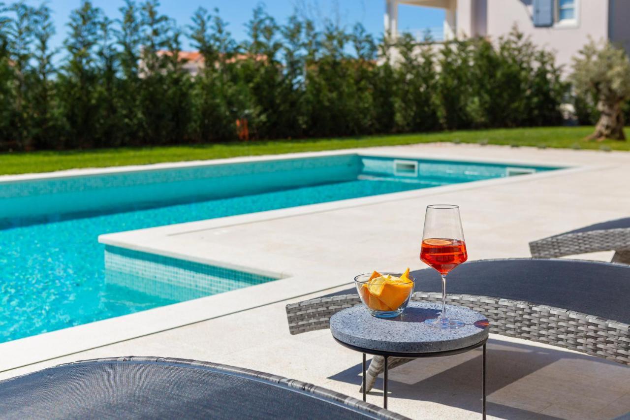 Villa Harmony By Ilc Brtonigla Bagian luar foto