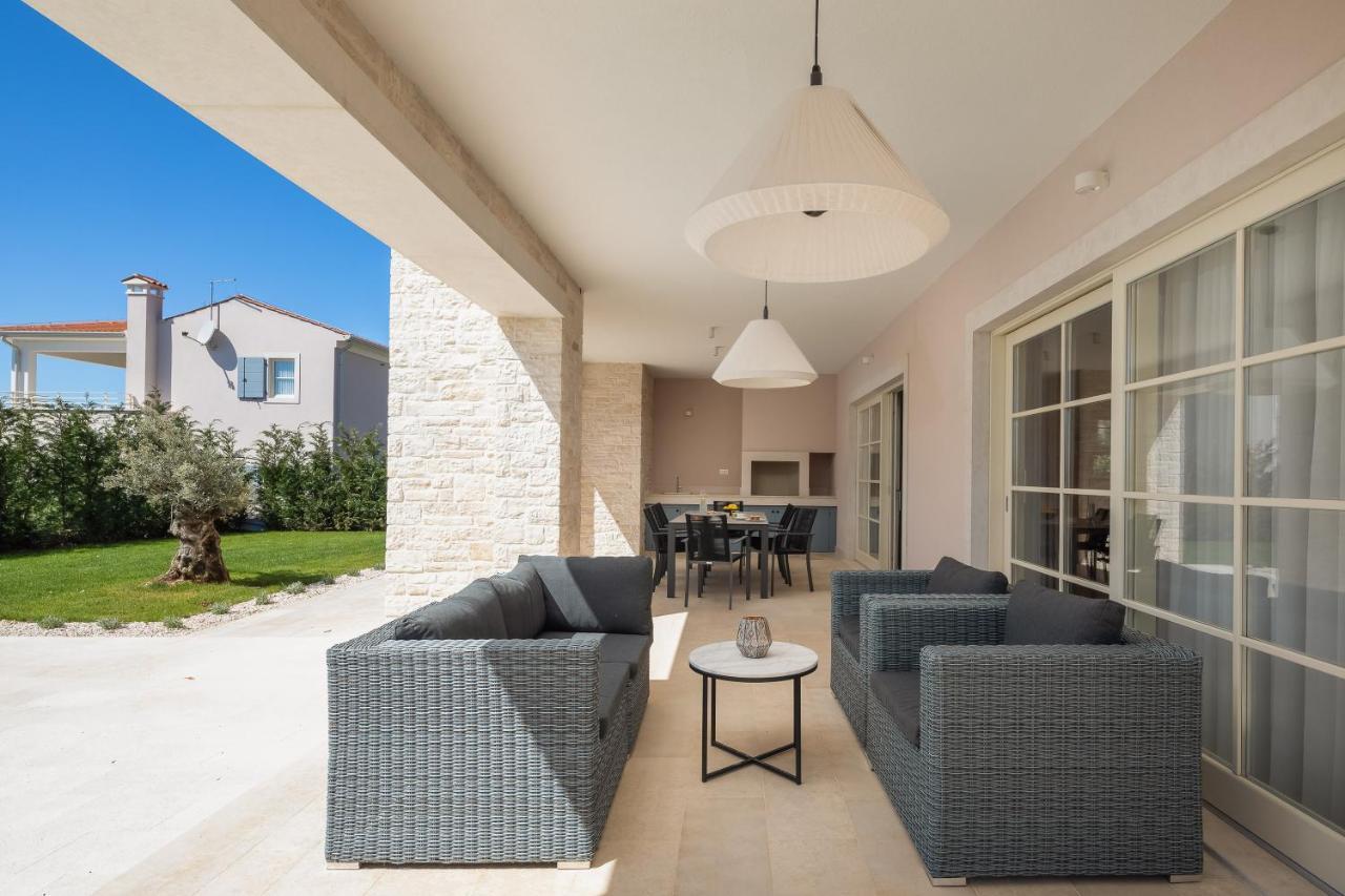 Villa Harmony By Ilc Brtonigla Bagian luar foto